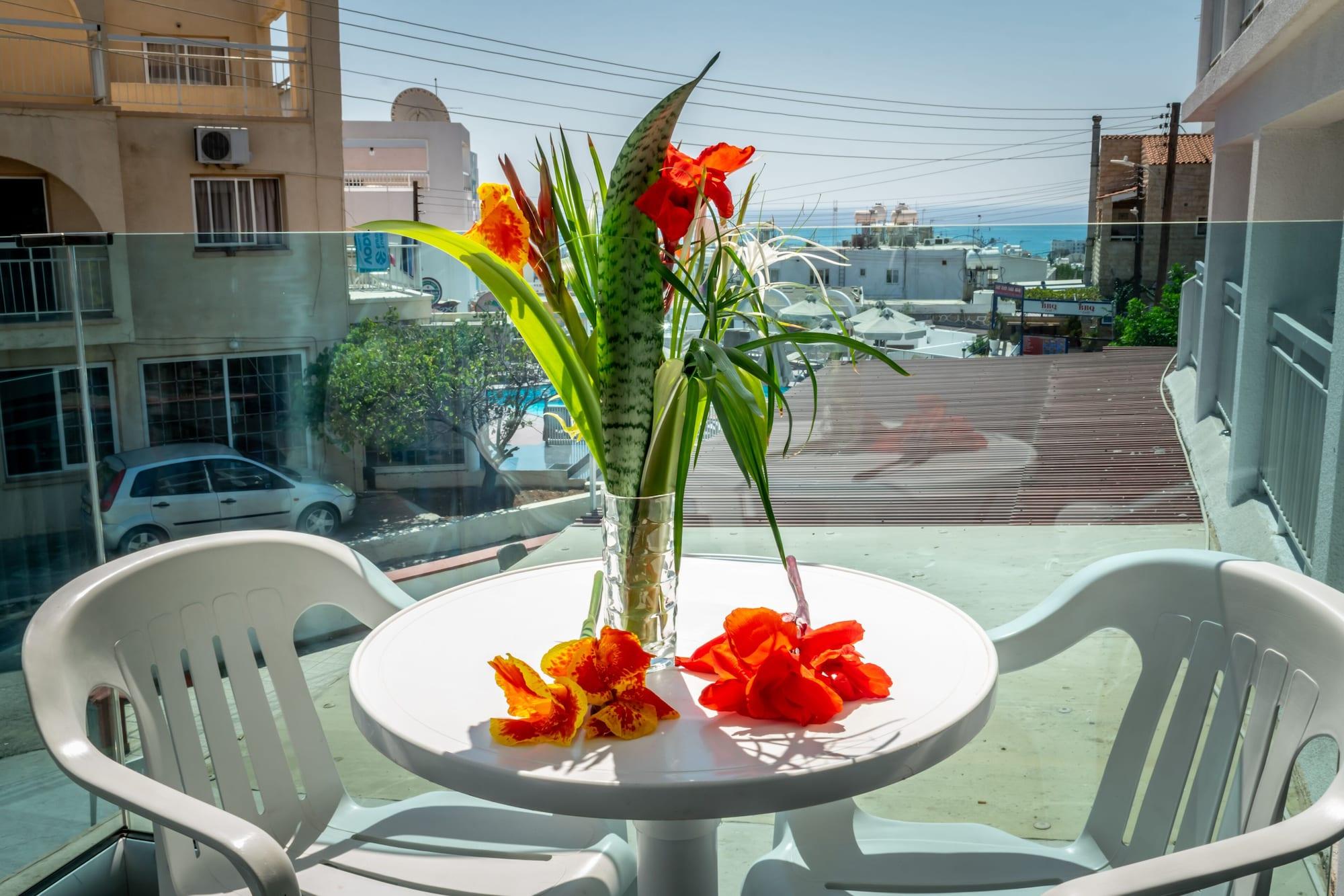 A Maos Hotel Apartments Aya Napa Dış mekan fotoğraf